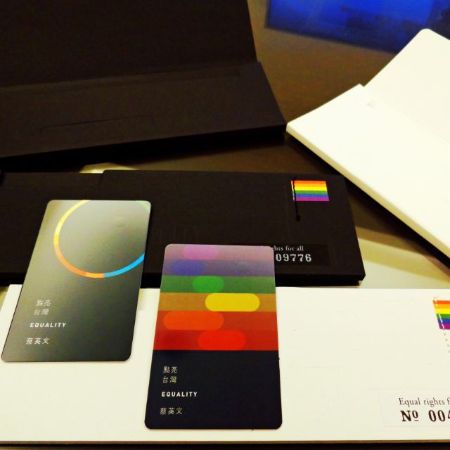 蔡英文婚姻平權equality 彩虹小物點亮台灣light Up Taiwan 聶永真悠遊卡一卡通特製限量套組 蝦皮購物