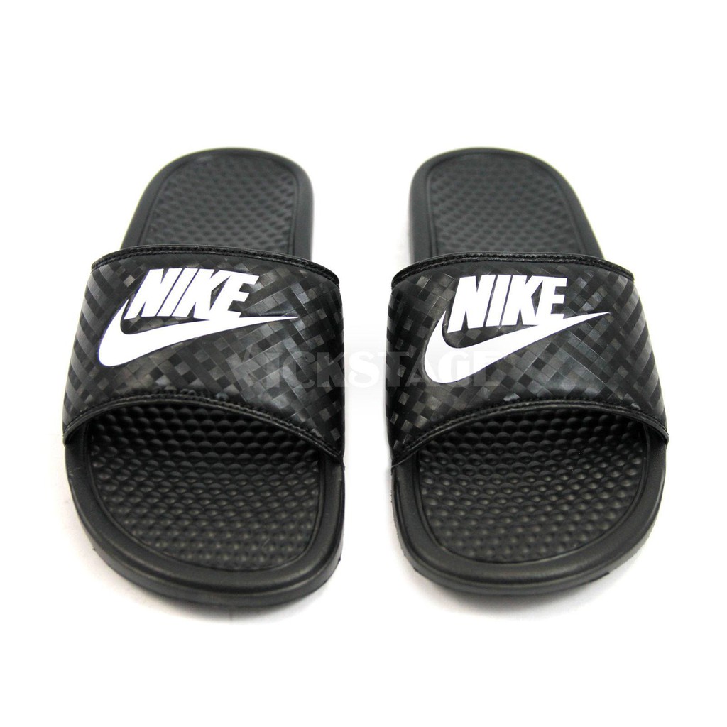 nike wmns benassi