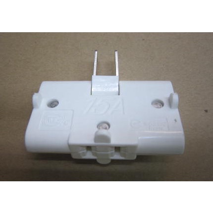 隆光耐熱轉向三面插LK4321 15A125V