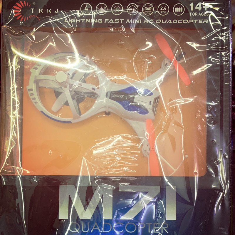 [玩具特賣] 中長扁盒 遙控飛機 M71 Quadcopter 四軸飛行器 光效 2.4G 4ch TKKJ