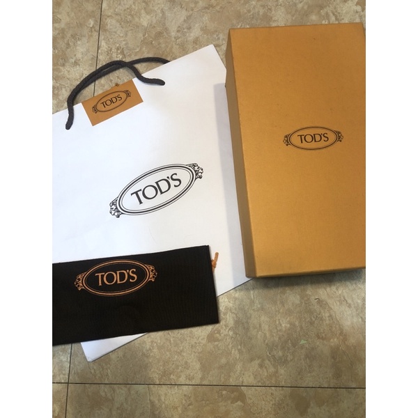 TODs 鞋盒 含咖啡色布套與TOD'S色紙袋
