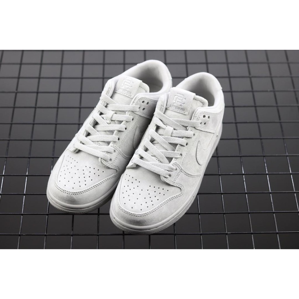 nike dunk sb x reigning champ