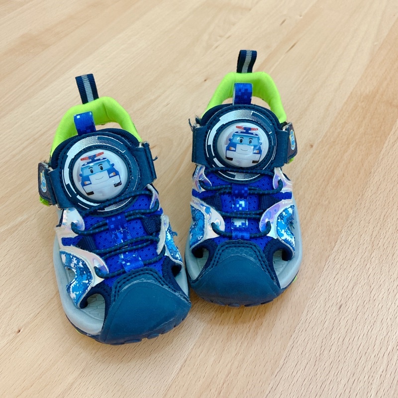 二手8成新-POLI波力 童款電燈造型運動涼鞋 護趾鞋款 17號 可換電池