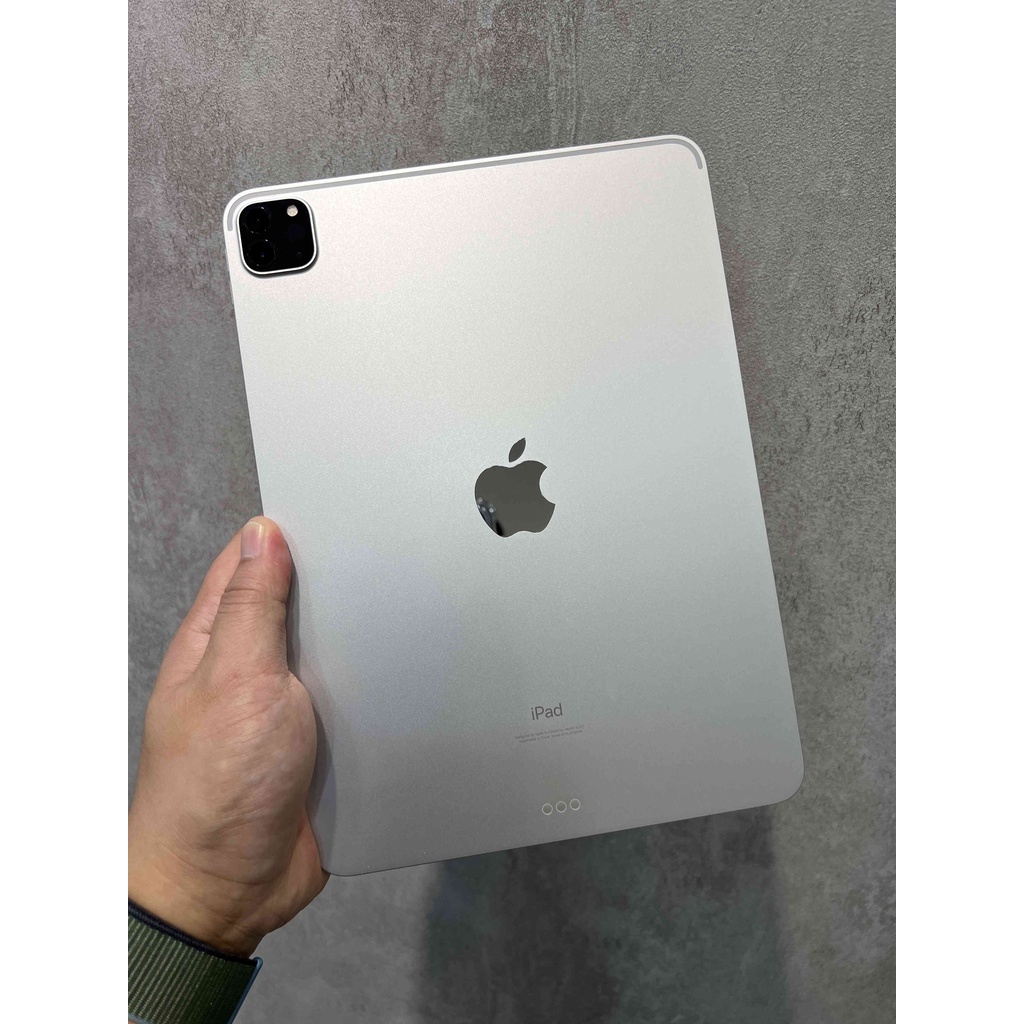 最新款 M1 iPad Pro 2020 11" Wifi 128G 銀色 漂亮無傷 只要21500 !!!