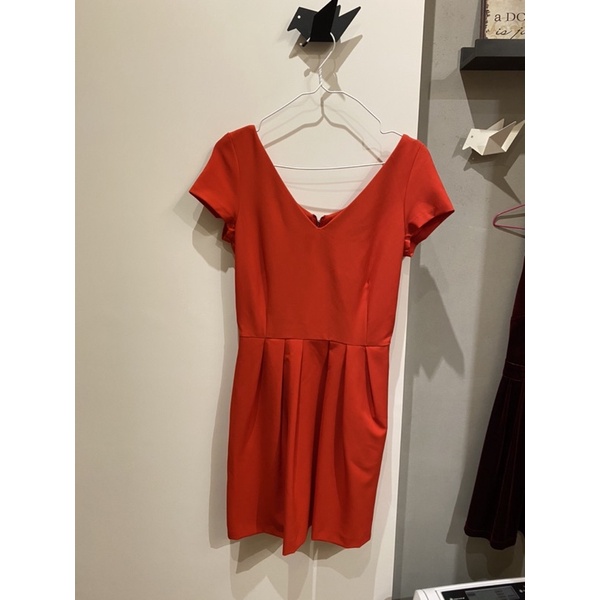 Mango 紅色洋裝 V領氣質短洋裝