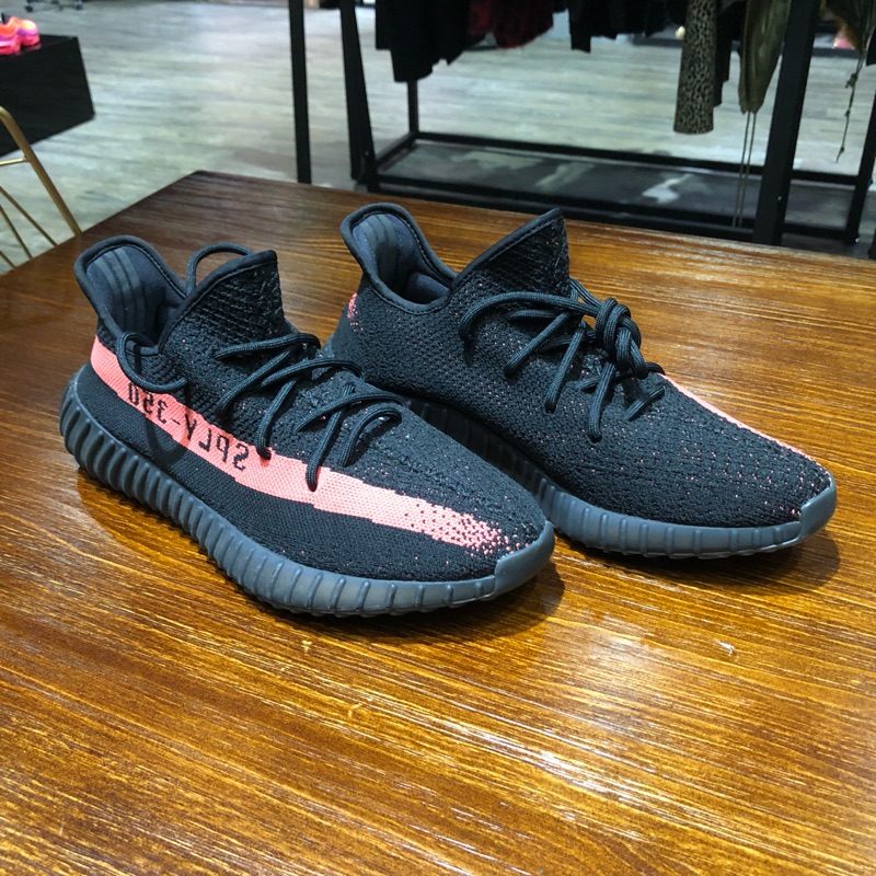 Adidas yeezy350 黑橘紅 us10.5 (無鞋盒)