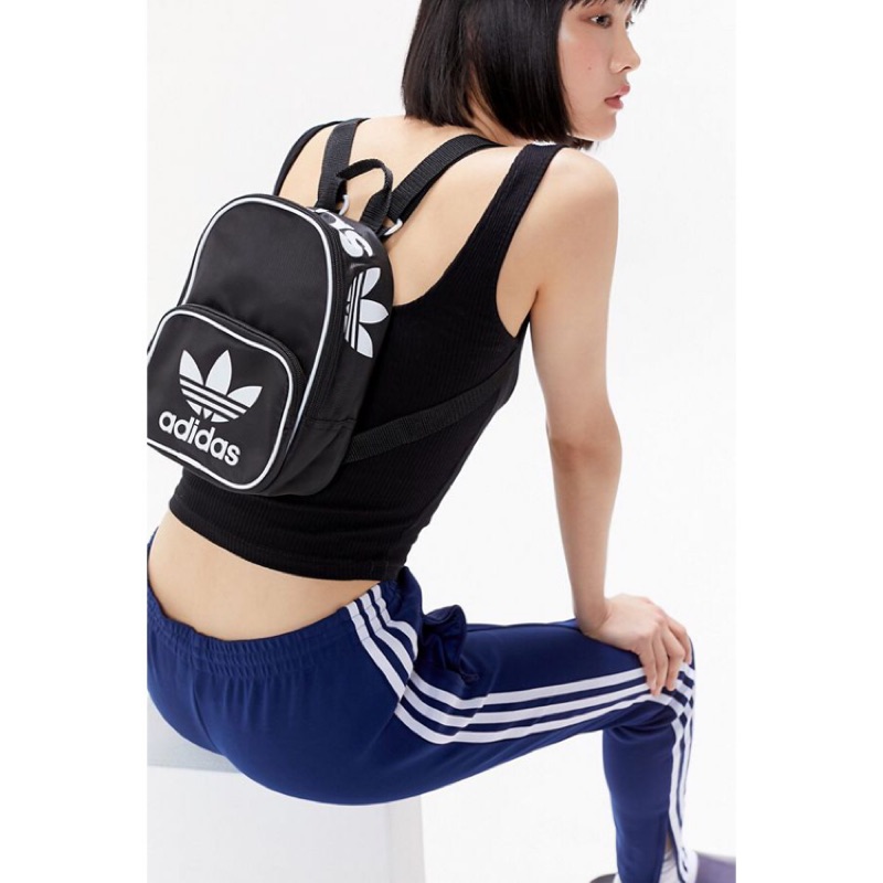 少量現貨在台👾 adidas Originals Mini Backpack 愛迪達 三葉草 logo 小包 小後背包