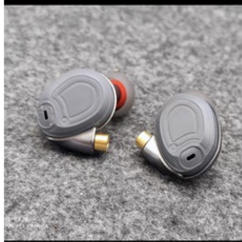 mmcx可換線，平板靜電+動圈，雙單體耳機