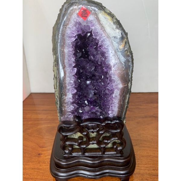 雲城水晶-小火型紫水晶洞，紫色原皮，烏拉圭 大角 雕花底座