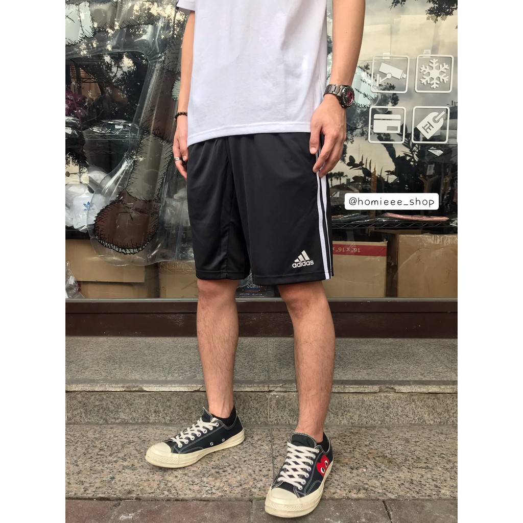 d95940 adidas