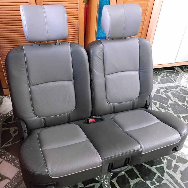 三菱SAVRIN INSPIRE 2.4 汽車座椅