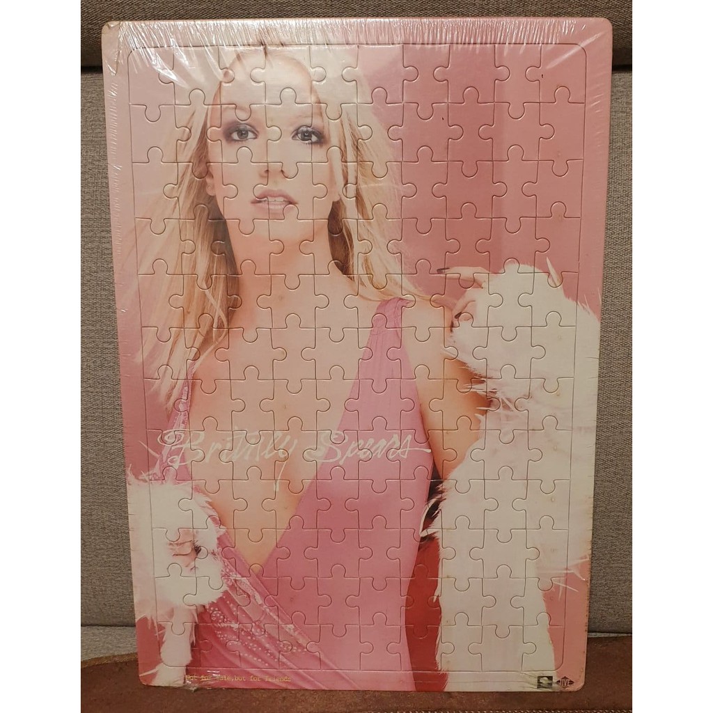 正版 小甜甜布蘭妮寫真拼圖 全新品 高約42 x 寬約29.5cm Britney Spears 魔岩唱片