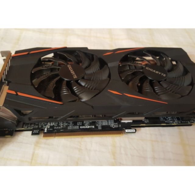 技嘉 gigabyte  rx570 gaming 4g 今年六月購買