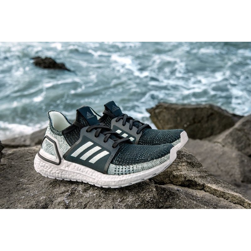ADIDAS ULTRABOOST 19