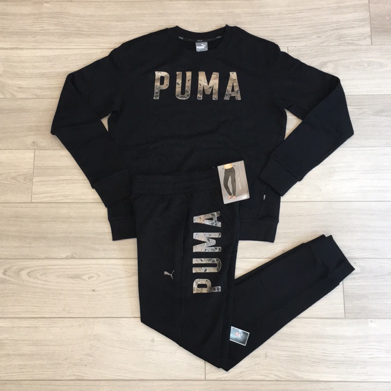 《TNT 5折出清》PUMA 女 歐規 棉質 內刷毛 字母 運動套裝 大學t 85186701 縮口褲 85343951