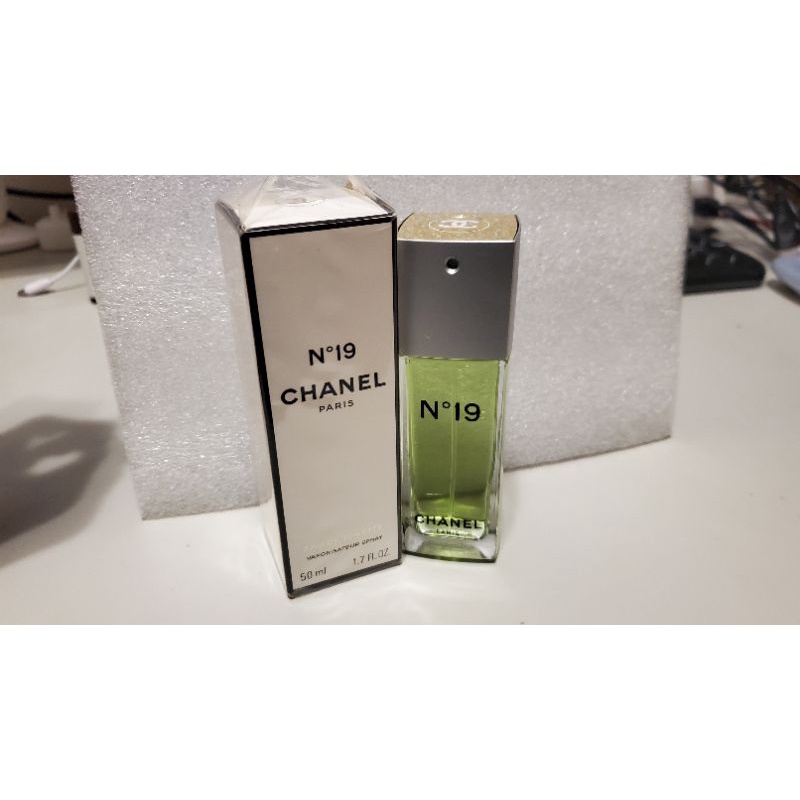 香奈兒 CHANEL N19 19號 淡香水 EAU DE TOILETTE 50ml