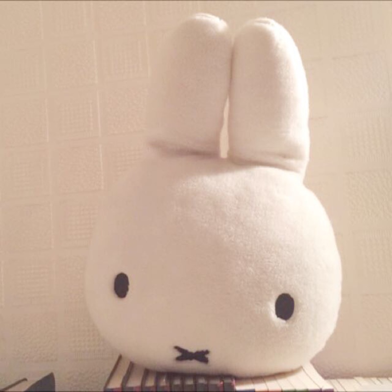 日本正版米菲兔大抱枕枕頭miffy 蝦皮購物