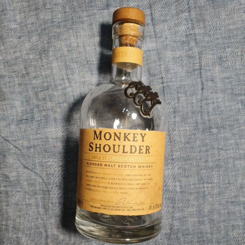 三隻猴子 威士忌 空瓶--0.7公升款 玻璃瓶