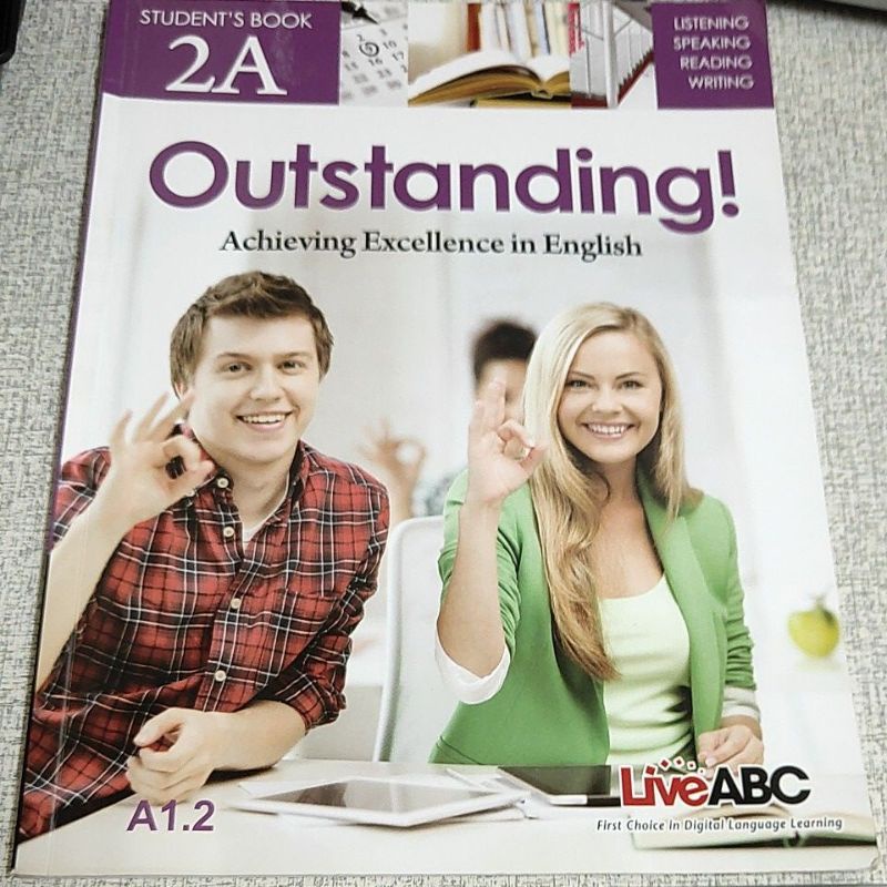 Live ABC Outstanding! 二手英文課本 ISBN 9789864411139