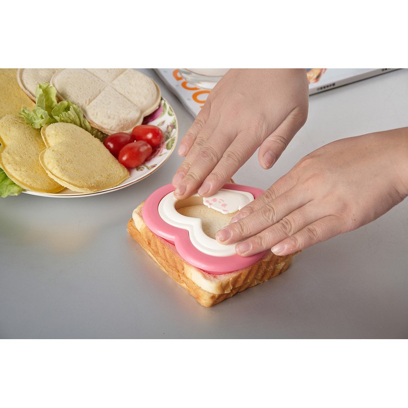Amy烘焙網:日本口袋三明治壓模/飯糰模具/兒童食物心形造型/創意廚房用品/米飯壽司/便當模具
