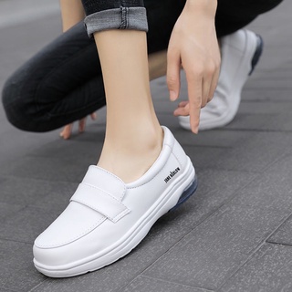 【台灣出貨】新款小白鞋氣墊增高小皮鞋女士韓版休閒護士鞋