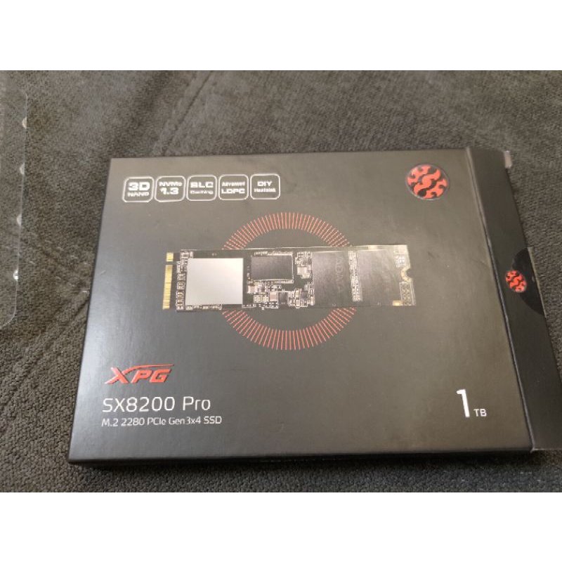 Sx8200pro 1TB 近全新（備用硬碟）