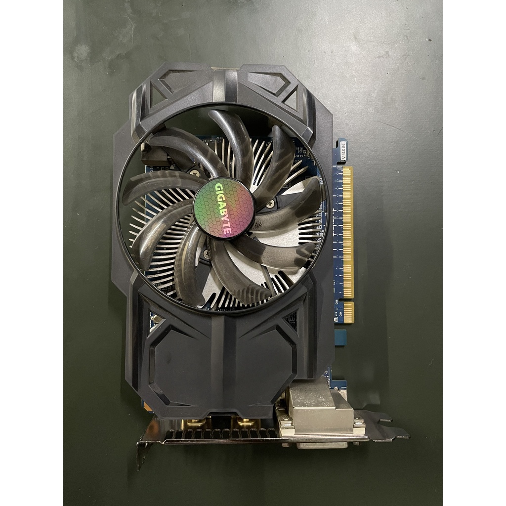 千兆 GTX 750Ti 2GB 1 風扇