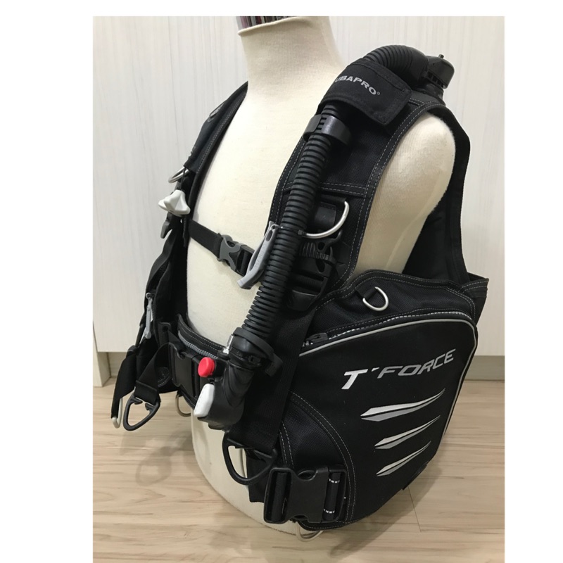 SCUBAPRO T FORCE SIZE M 9成新 有快卸配重袋 潛水 BCD 已保養 1年保固