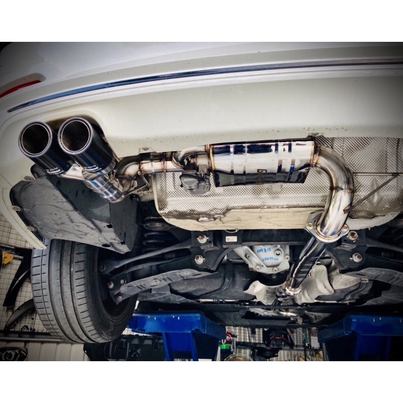 BMW 320 F30 中尾段改裝/螺旋砲彈中消+電子式閥門消音尾桶+碳纖維尾飾管/低沉聲浪