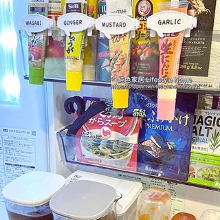 日本直送 名牌式可掛式軟管擠壓器 名牌掛夾 名稱掛夾 懸掛式管狀調味膏擠壓器 標示夾 牙膏擠壓器