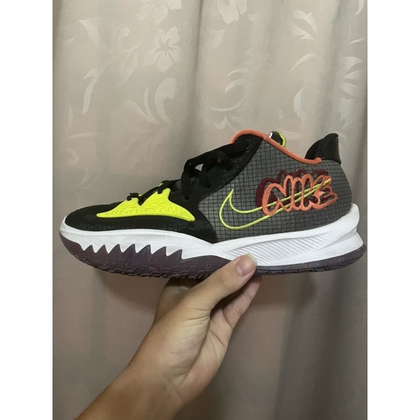 Kyrie 7 low us10 可議價