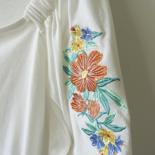 全新專櫃 日本品牌lowrys farm刺繡花朵下擺鬆緊造型上衣M號