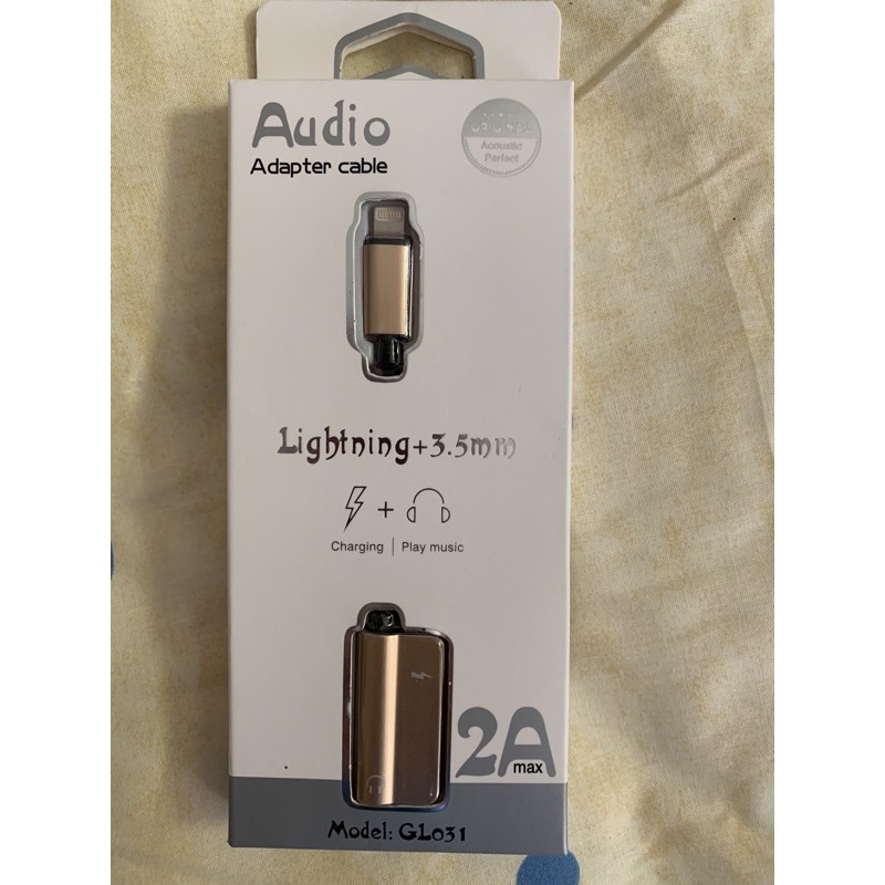 iphone lightning+3.5mm多功能轉接頭，耳機頭+充電，邊聽邊充電