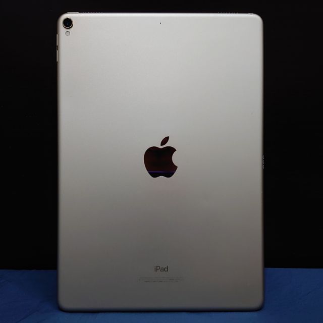 【暫售】Apple iPad Pro 10.5 64GB  已過保 二手(106年10月購入) 機況不佳 限雙北面交
