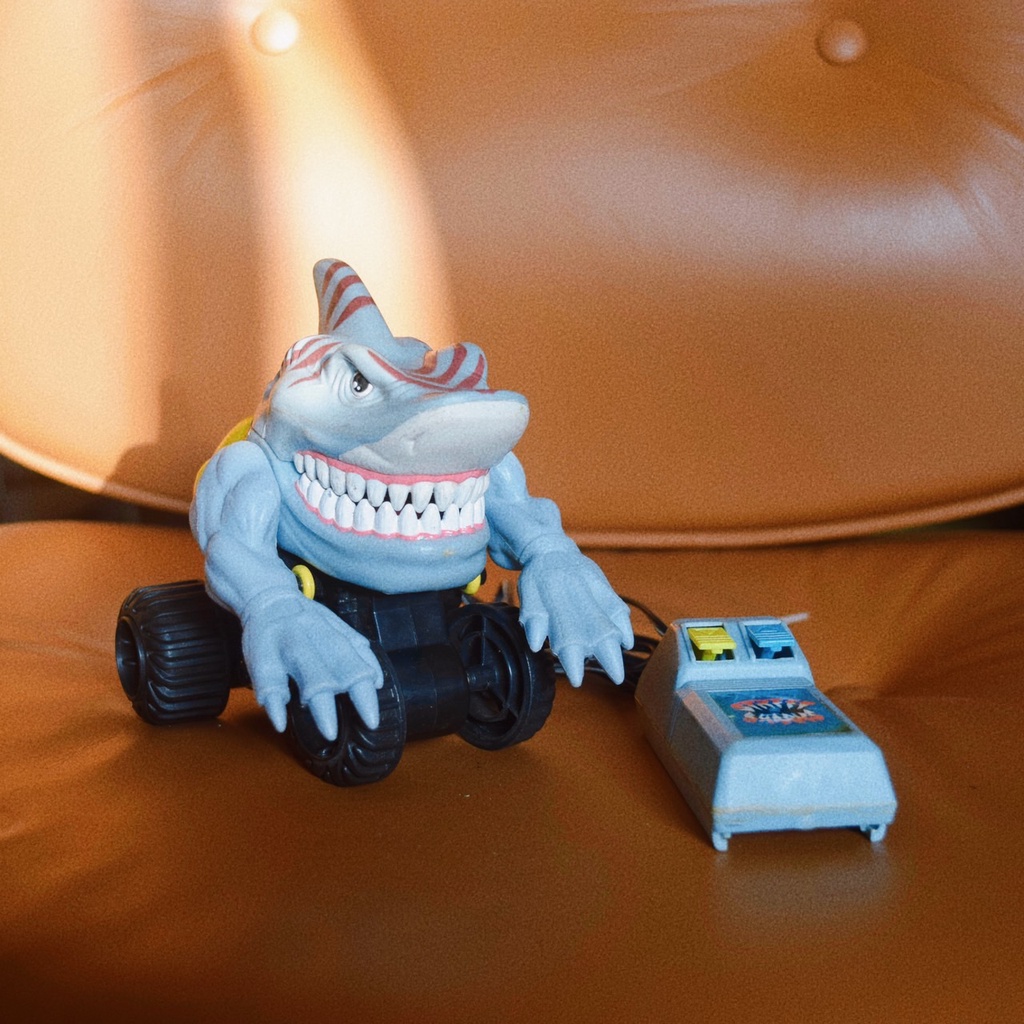稀有釋出 / 1995年 早期 絕版 鯊魚俠 Street Sharks 智多星 線控 鯊魚車 遙控車 已無功能 老玩具