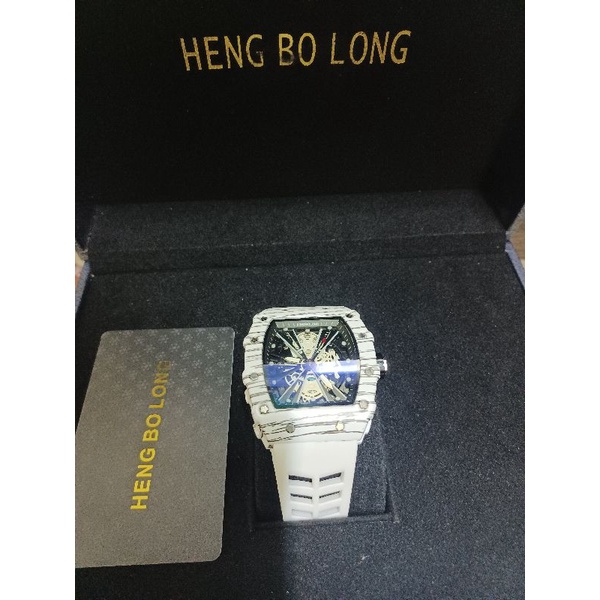 全新瑞士獨立製錶品牌 HENGBOLONG 悍龍 理查德款 魅力四色酒桶造型男士腕錶
