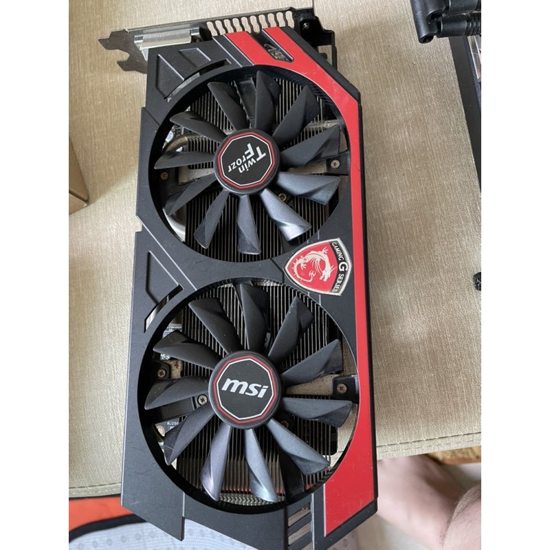 微星紅龍 R9 270 2G