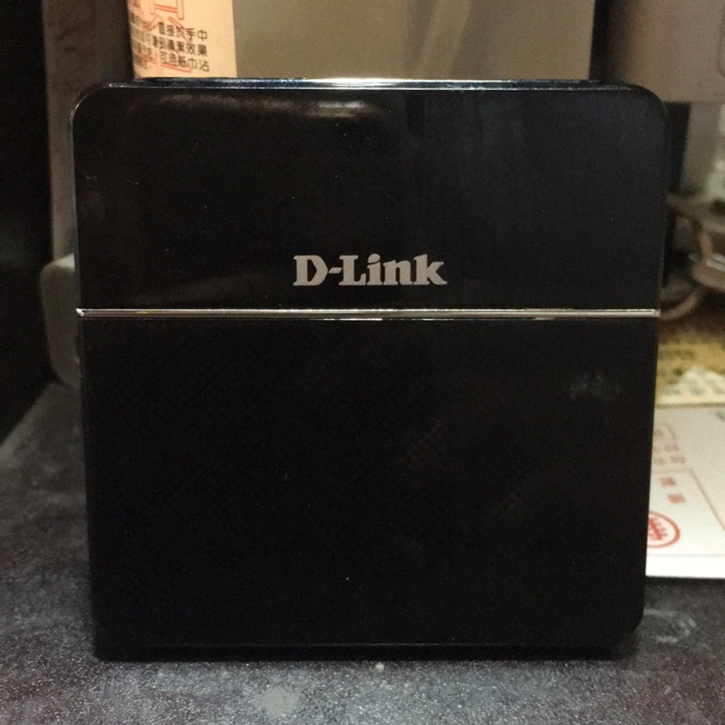 D-Link 4G Lte 插卡 可攜式無線路由器 DWR-932 有三檯