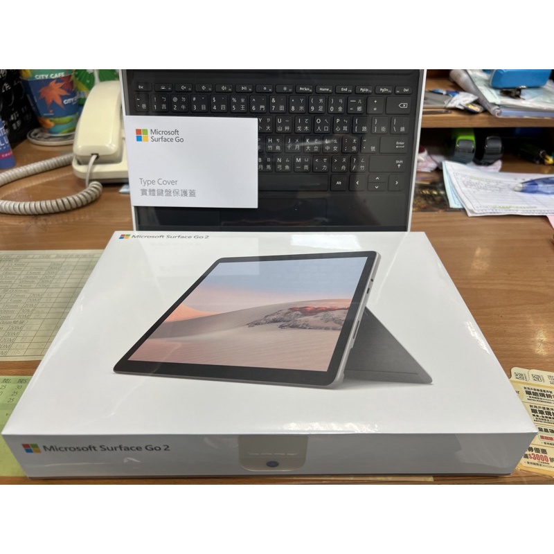 Microsoft 微軟 Surface GO 2 STV-00010 10.5吋輕薄SSD筆電(含黑色鍵盤）全新未拆封