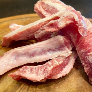 Bellota伊比利黑豚 肋條 500-700g 原包裝 ｜ 去骨 燉肉 紅燒 黑豬 國寶豬 西班牙 【鮮食購官方直營】