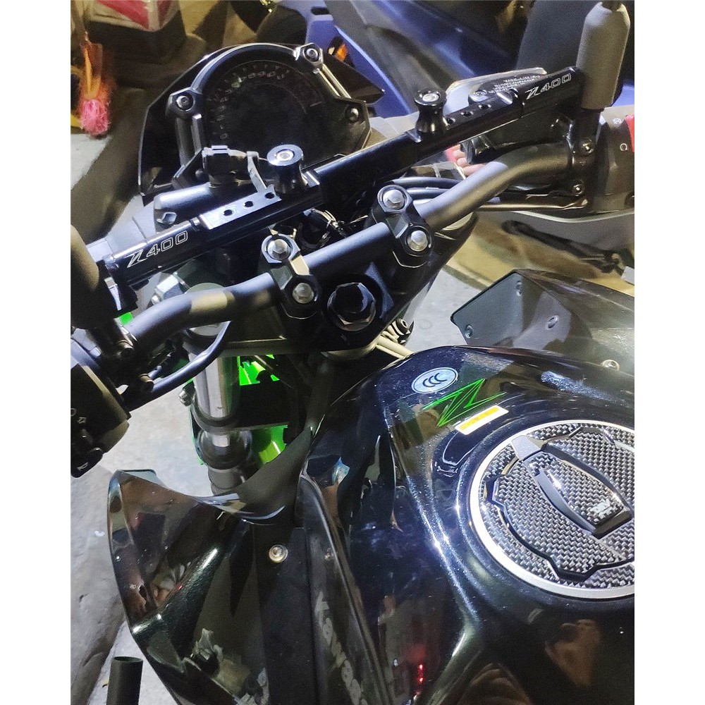 【優質熱賣】  KAWASAKI 川崎 Z400 Z650 Z900 Z1000 改裝 導航手機支架 平衡桿 置物橫桿