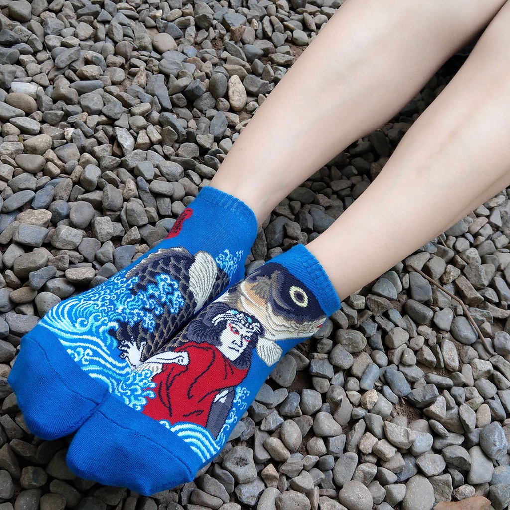 【台灣製造】日本名畫 與吉 妖怪襪 鯉魚精 男襪 女襪 版畫 日本襪 浮世繪 潮襪 襪 綿襪 襪子 隱形襪 船型襪