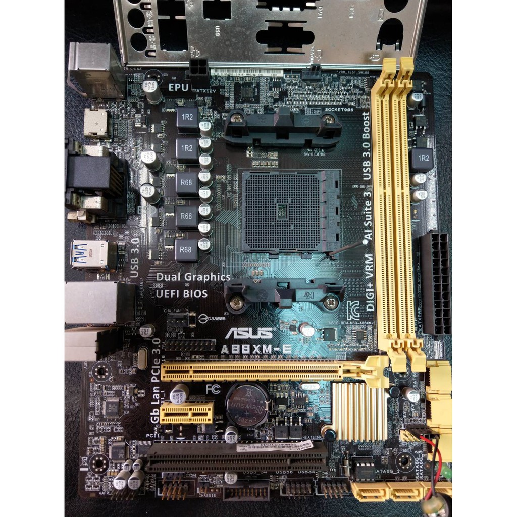 華碩 Asus A88XM-E/USB3跟A88XM-E/USB3.1  FM2+ 二手良品附擋板