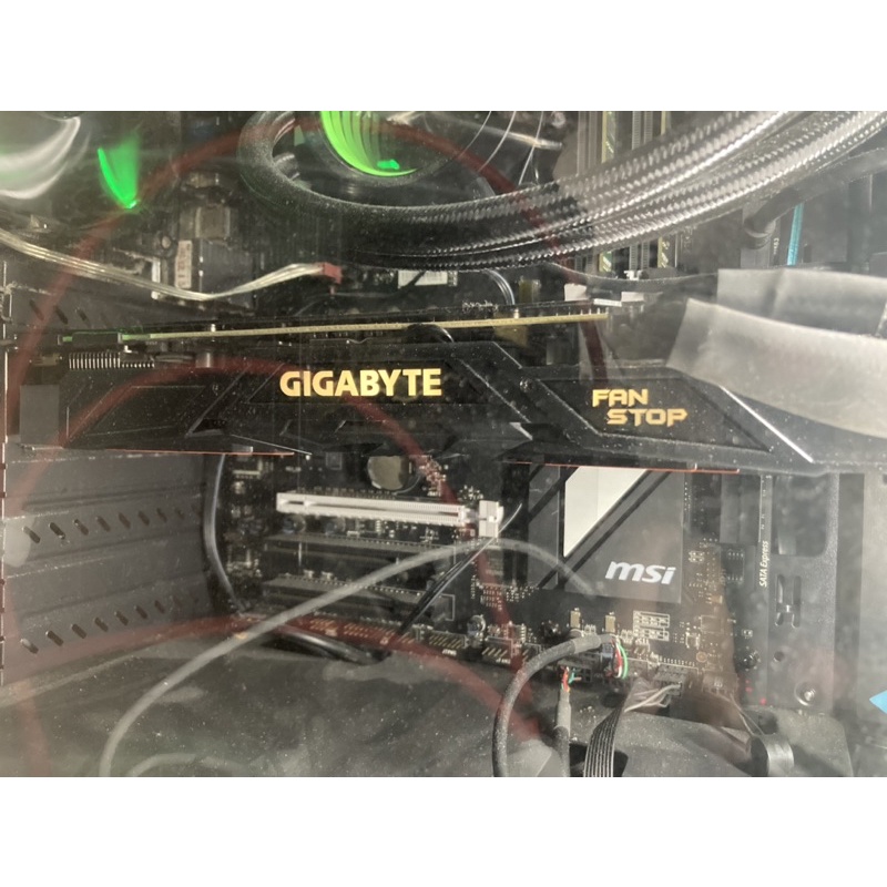 技嘉 GIGABYTE GTX1070 8G(二手 還有一年保）