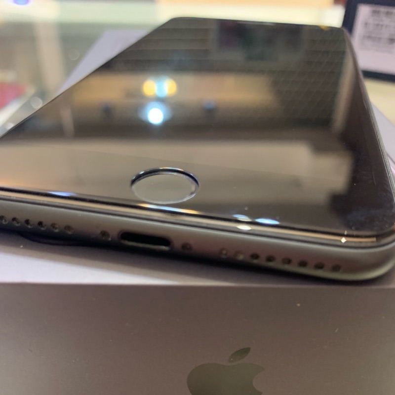 9.9新保固內2019年版iphone8 plus 128g黑色 盒序ㄧ樣 僅用幾天電量100%=16800