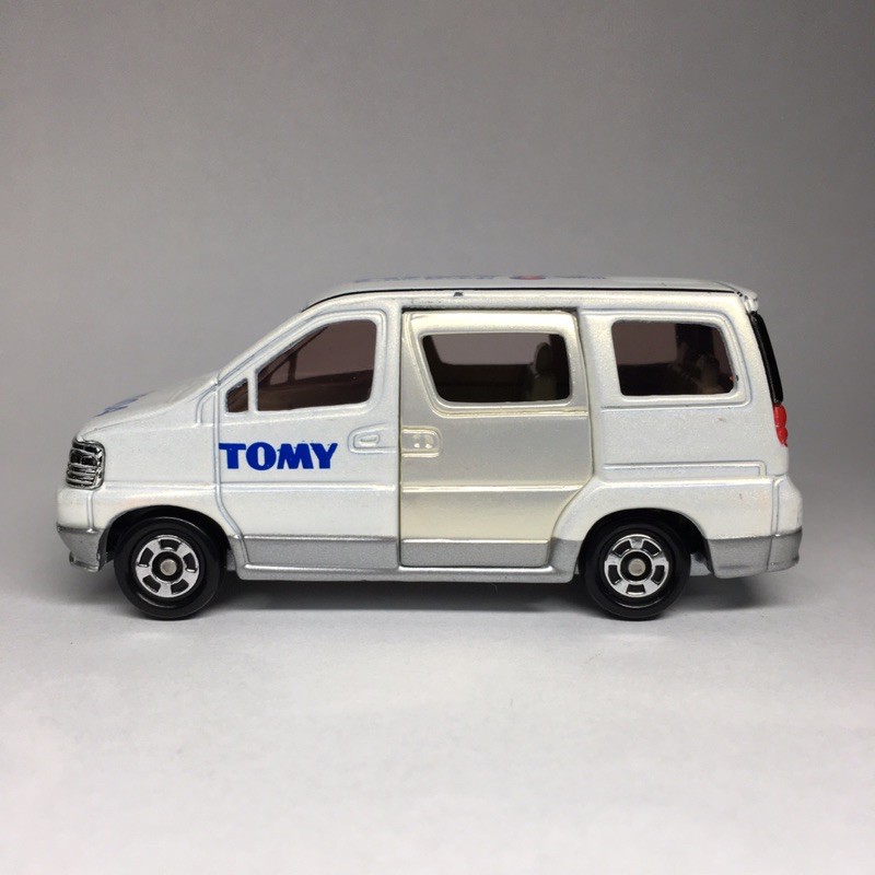 Tomica Nissan elgrand 1998 no 89 株