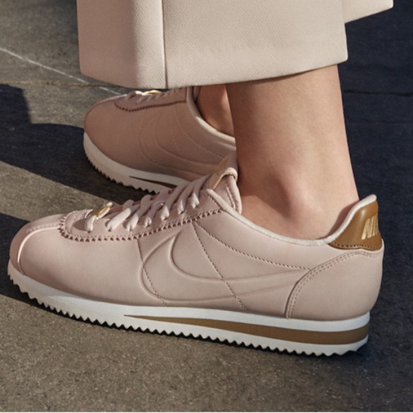 nike cortez sharapova