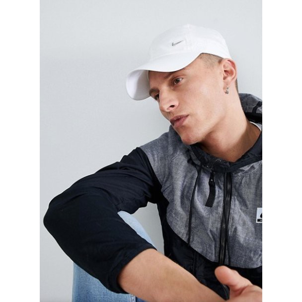 nike metal swoosh cap black