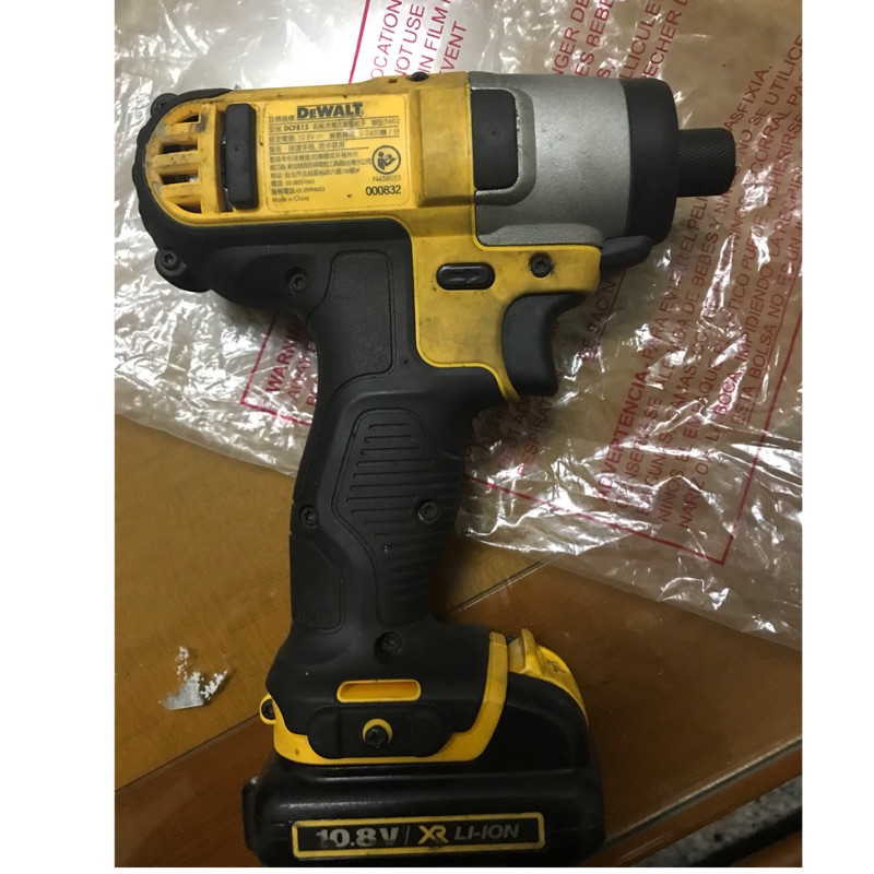 得偉 DEWALT 10.8V鋰電衝擊起子機 DCF815（二手）