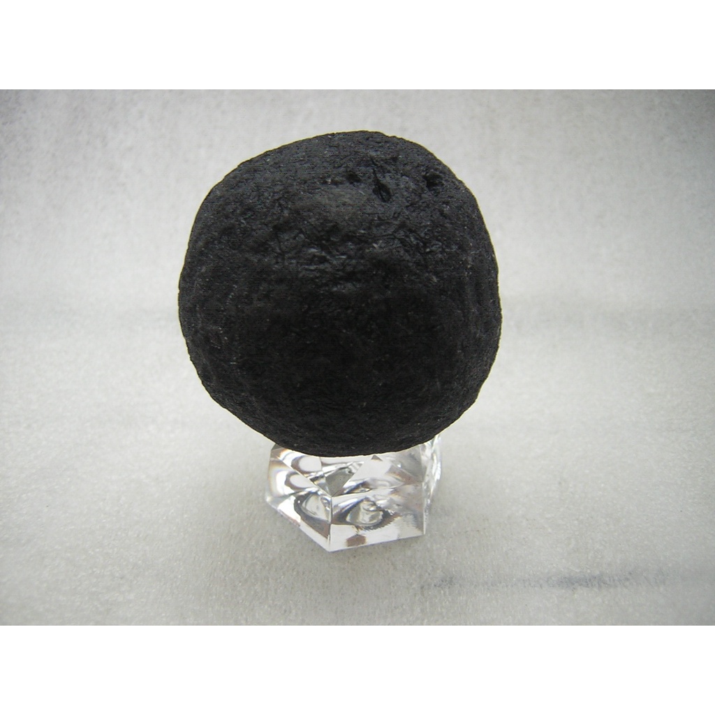 【采鑫坊】泰國黑隕石球 ~黑隕石原礦球50mm《直購品》附座~